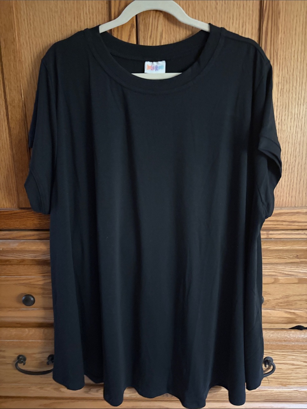LuLaRoe Black Short Sleeve Crew Tee Top